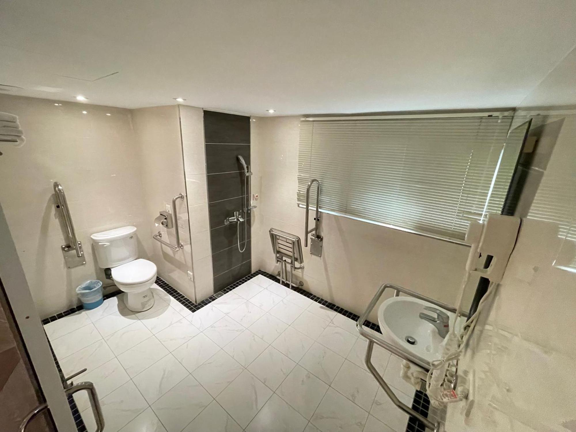גאושיונג Golden Stone Hotel חדר תמונה