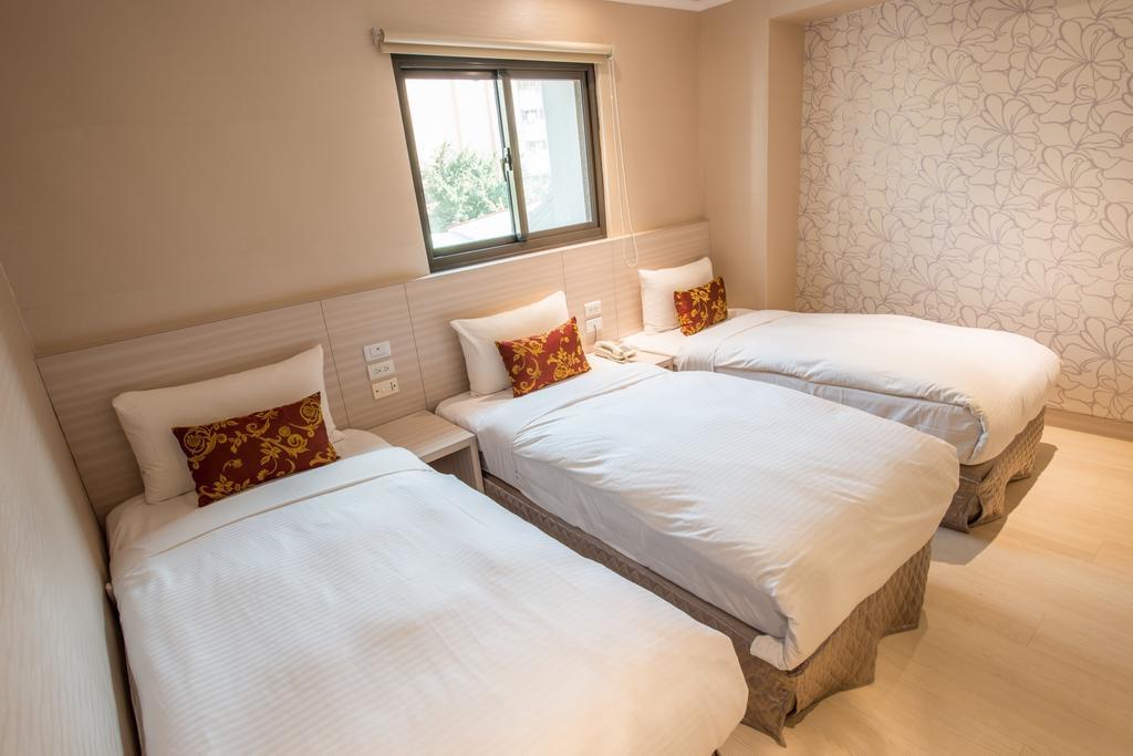 גאושיונג Golden Stone Hotel מראה חיצוני תמונה